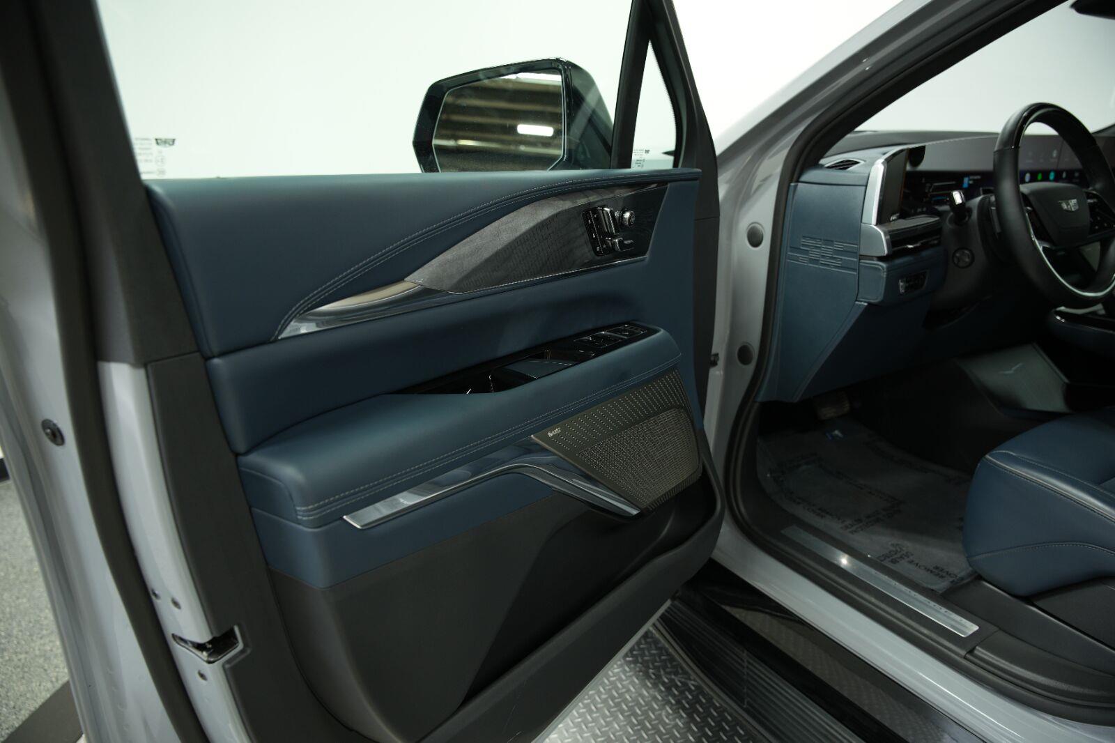 2026 Cadillac Escalade IQ Premium Sport - Photo 35
