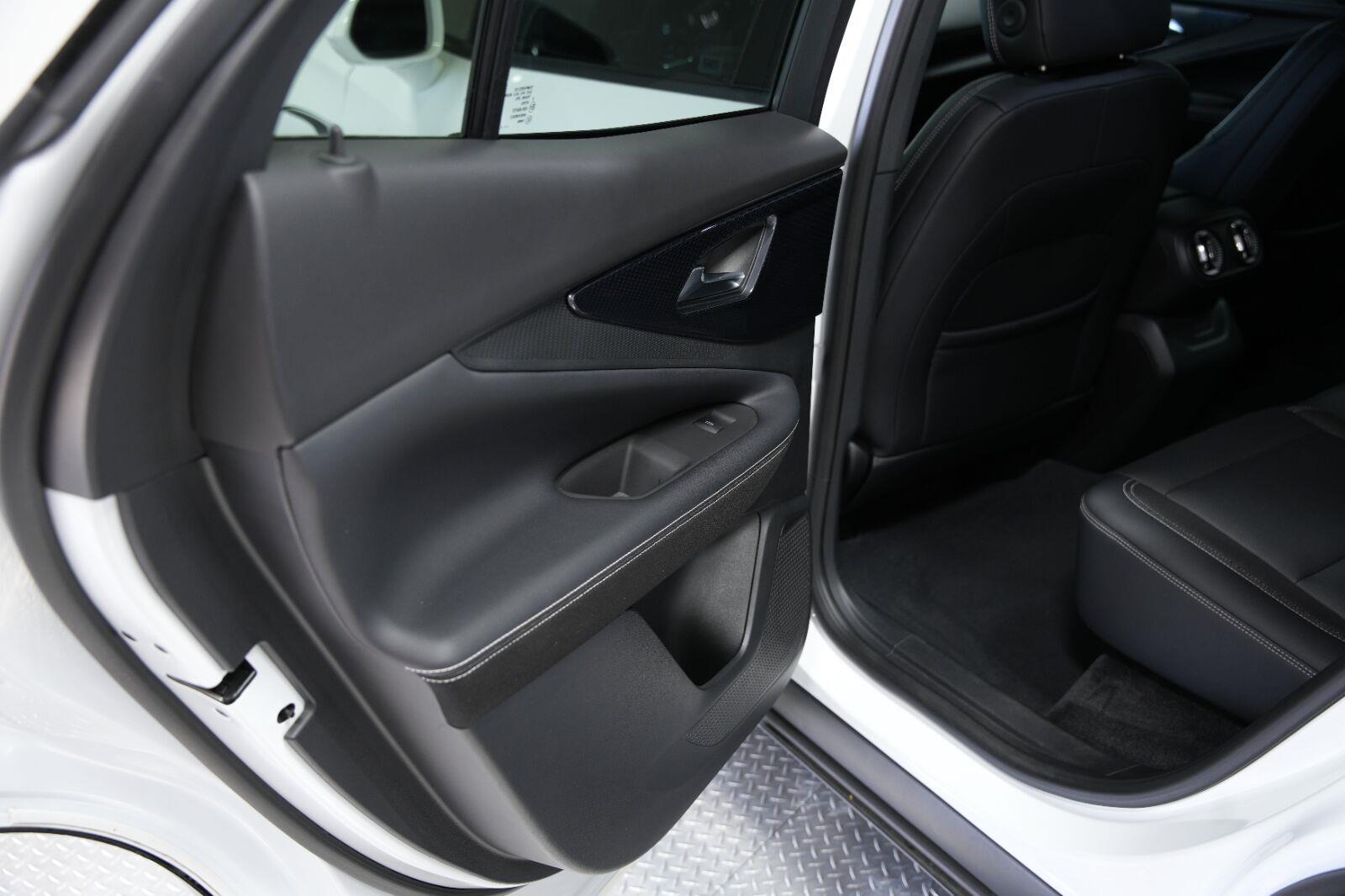 2024 Chevrolet Blazer EV LT - Photo 31