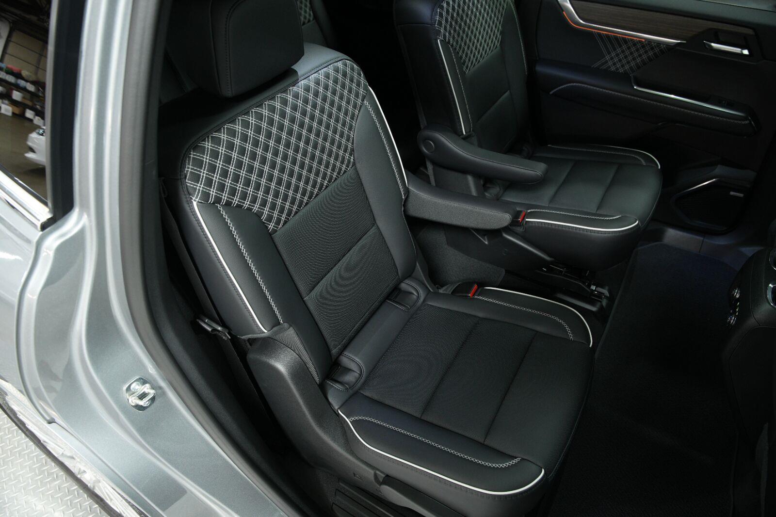 2026 GMC Acadia Denali - Photo 17