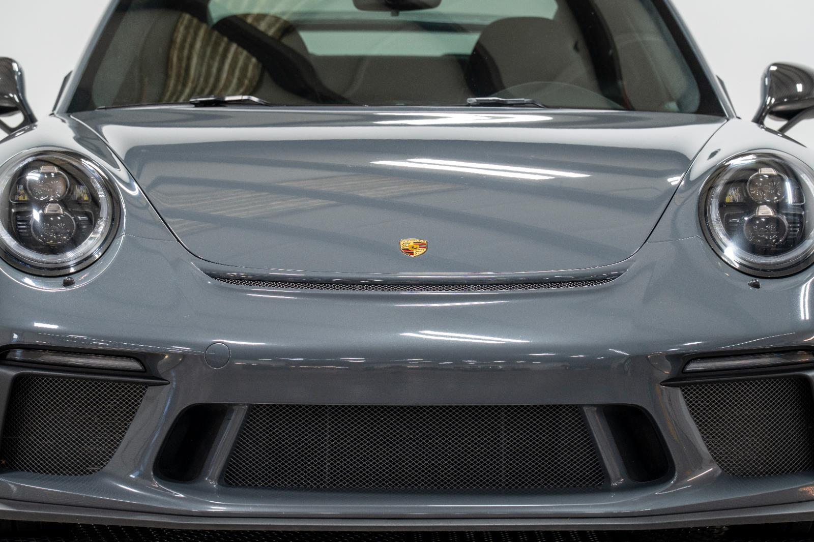 2018 Porsche 911 GT3 photo 4