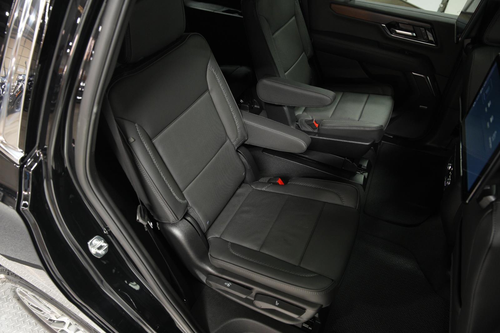 2026 GMC Yukon Denali - Photo 22