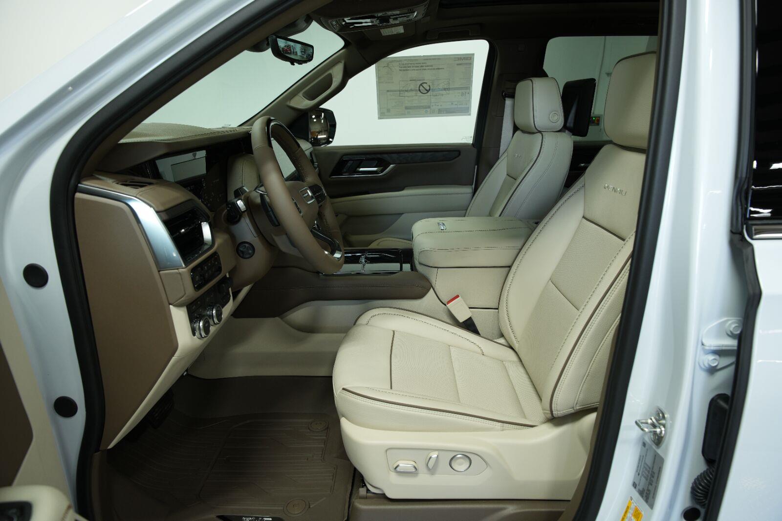 2026 GMC Yukon Denali - Photo 45