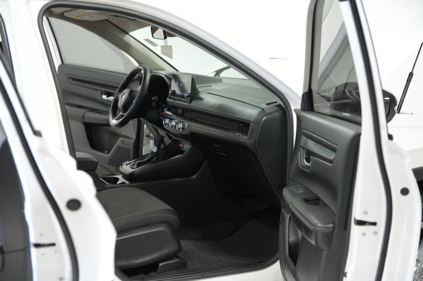 2025 Honda CR-V EX - Photo 12