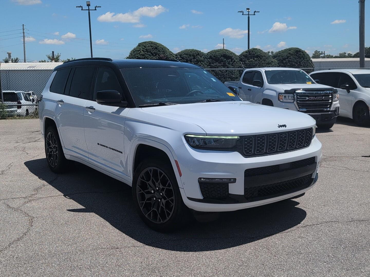Used 2023 Jeep Grand Cherokee L Summit Reserve with VIN 1C4RJKEG2P8770167 for sale in Kansas City