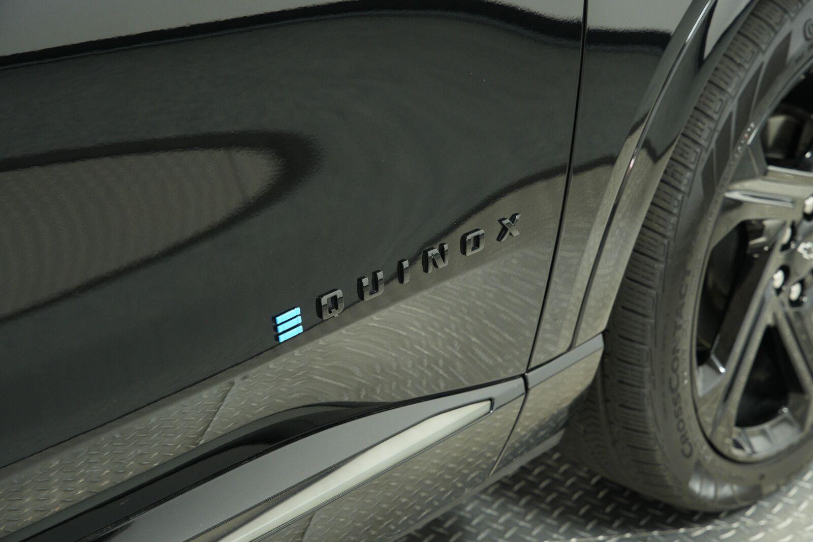 2024 Chevrolet Equinox EV Launch Edition - Photo 27