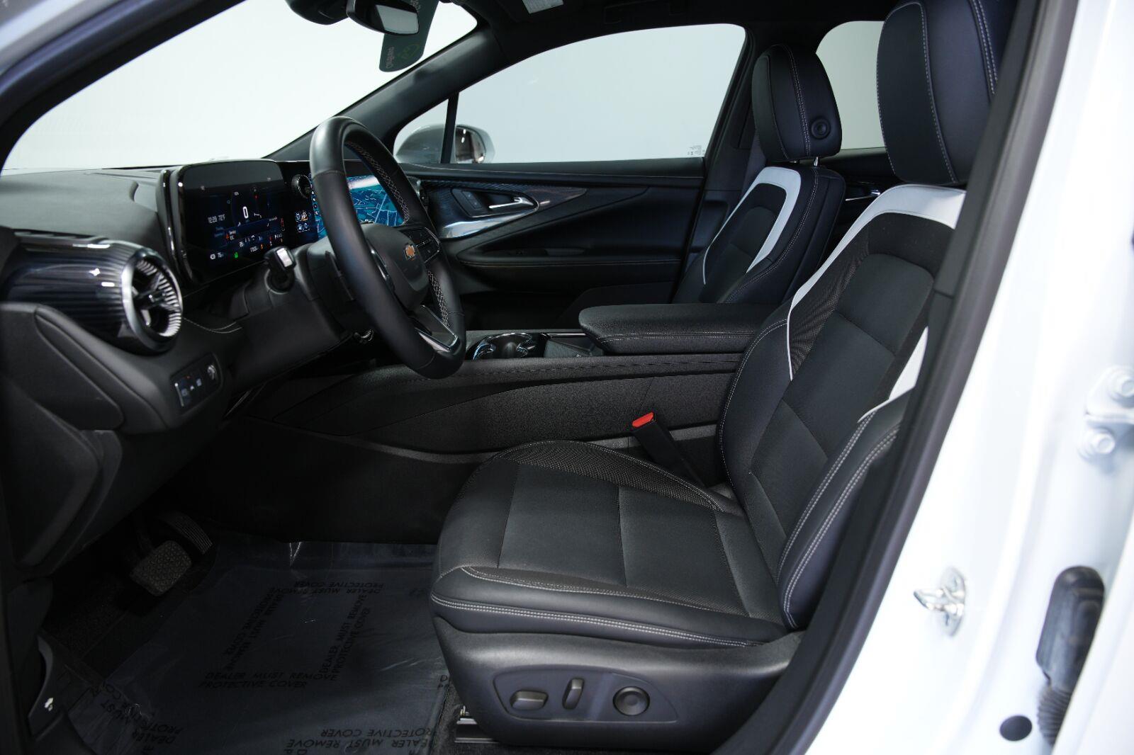 2024 Chevrolet Blazer EV LT - Photo 37
