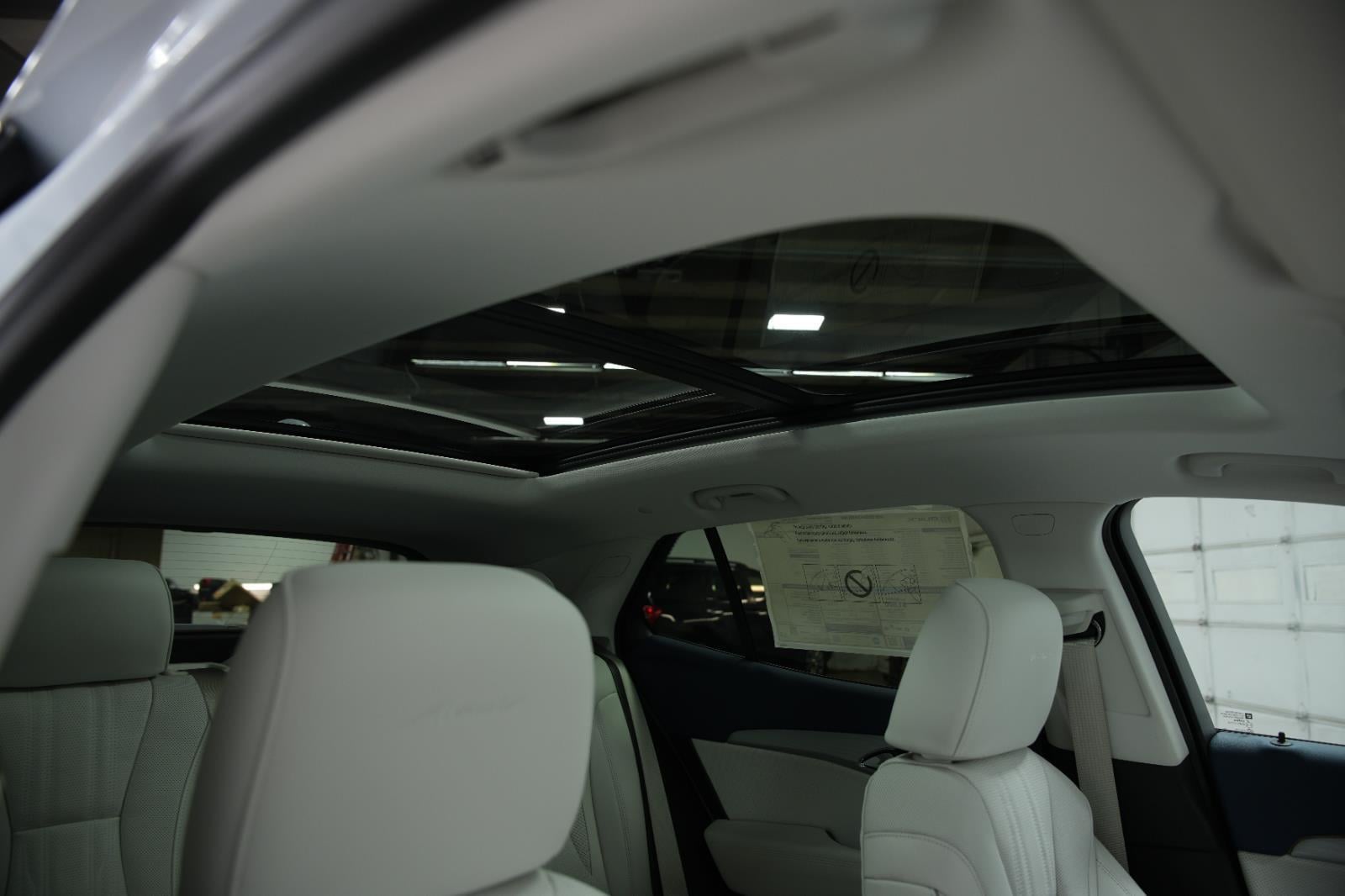 2026 Buick Envision Avenir - Photo 18
