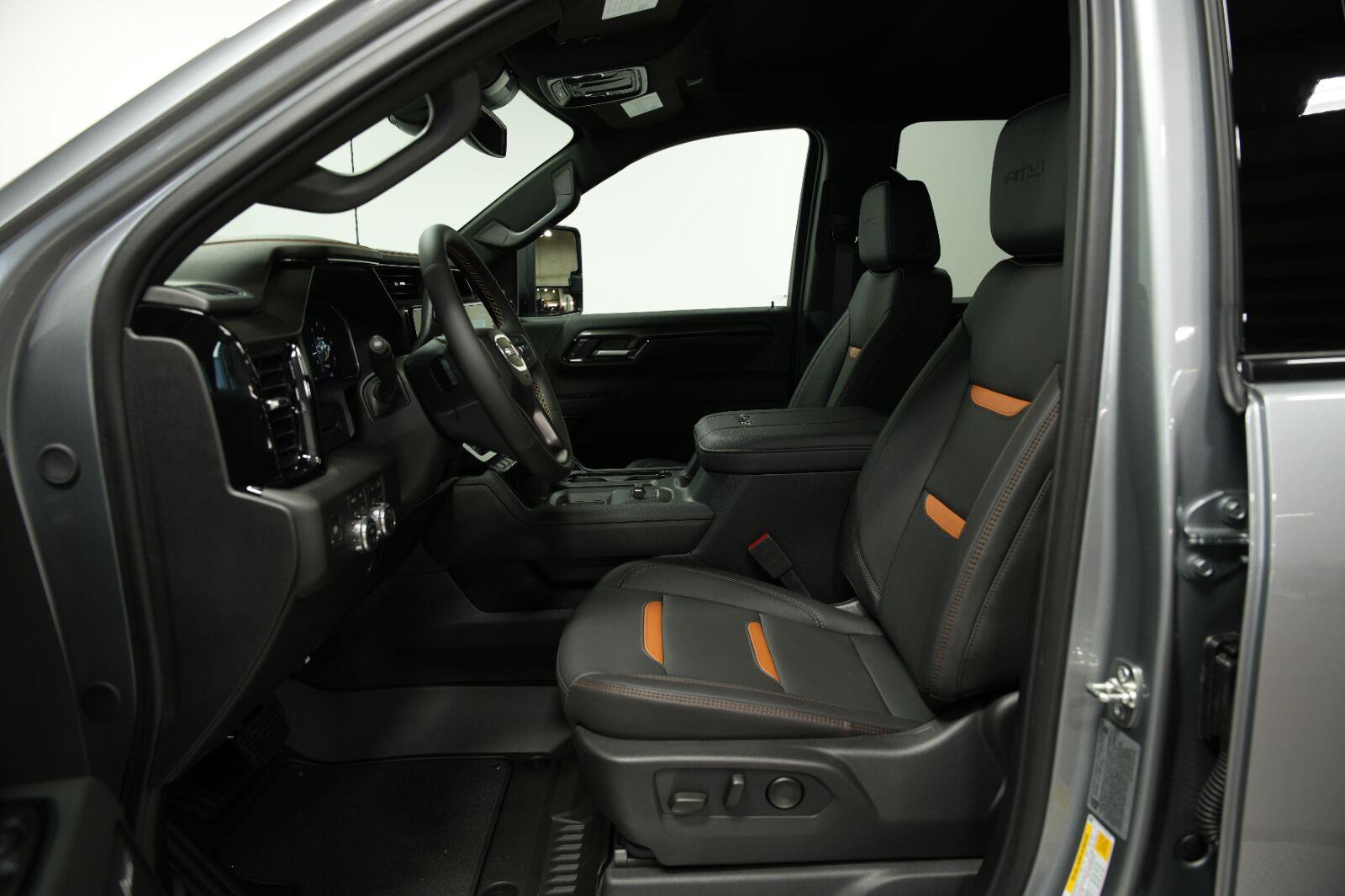 2026 GMC Sierra 2500HD AT4 - Photo 35