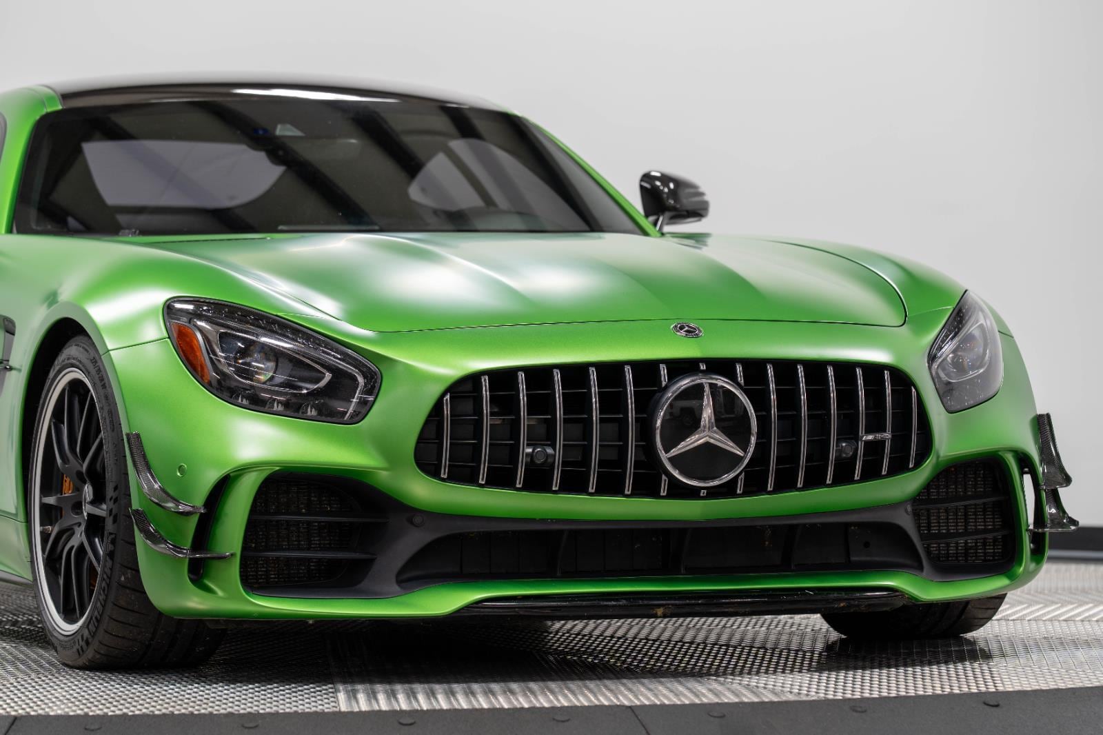 Used 2018 Mercedes-Benz AMG GT Coupe R with VIN WDDYJ7KAXJA013449 for sale in Kansas City