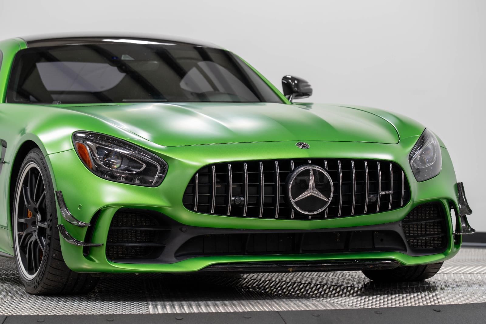 2018 Mercedes Benz AMG GT GT R photo 2