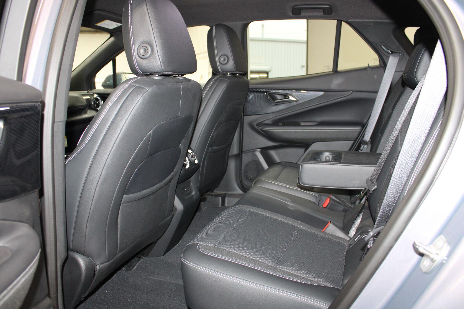 2024 Chevrolet Blazer EV LT - Photo 29