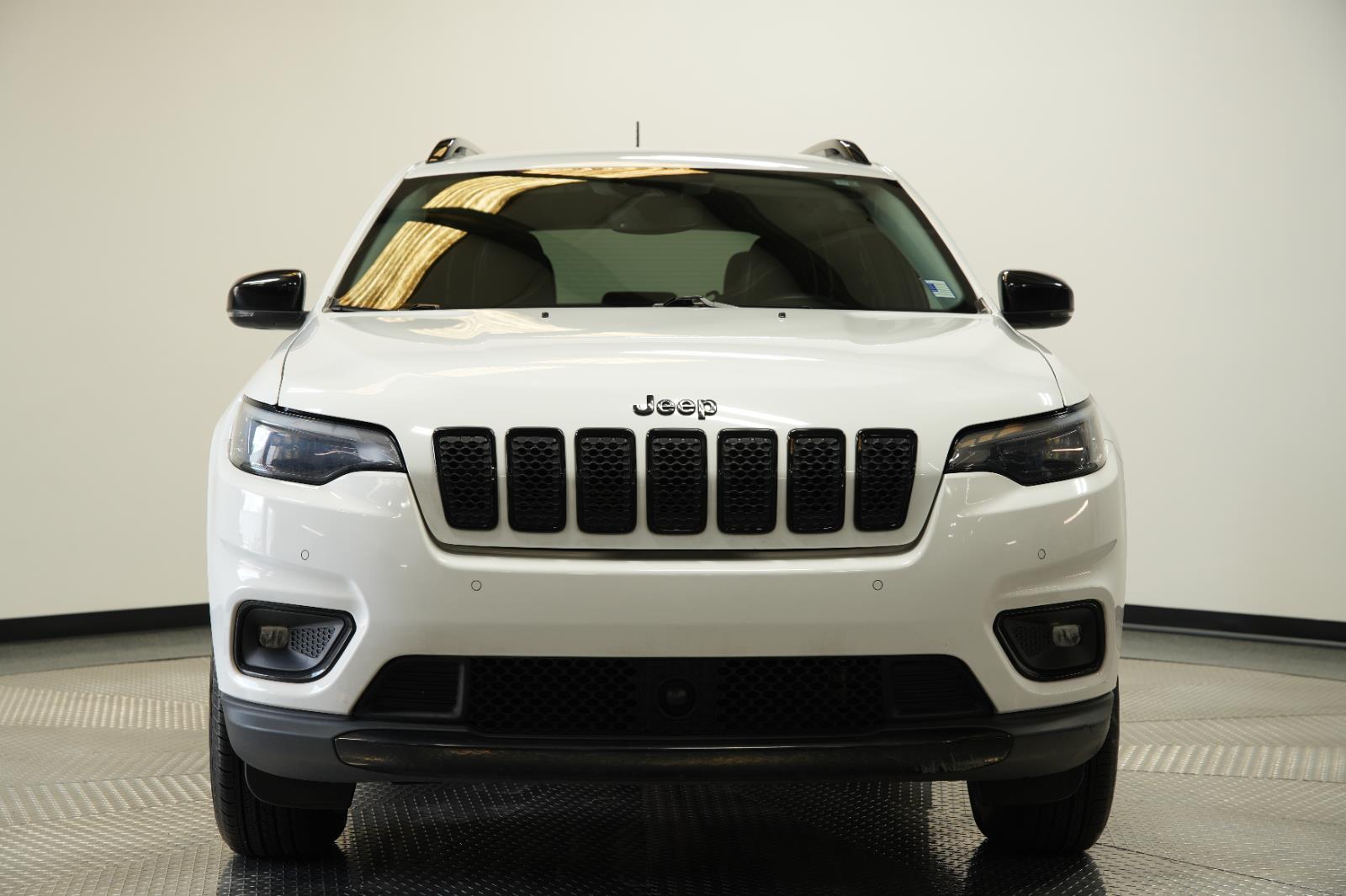Used 2023 Jeep Cherokee Altitude Lux with VIN 1C4PJMMB2PD113983 for sale in Kansas City