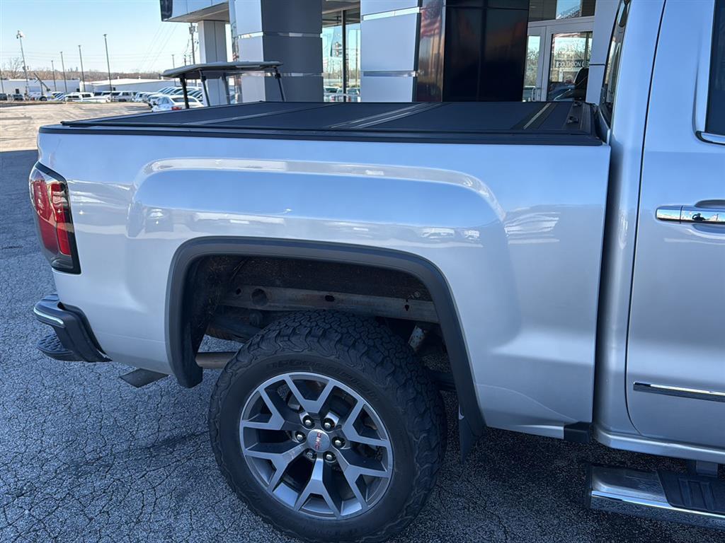 2017 Gmc Sierra 1500 SLT photo 3
