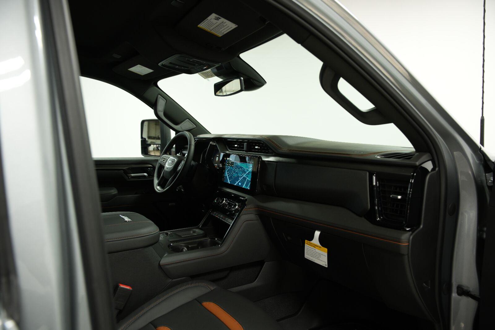 2026 GMC Sierra 2500HD AT4 - Photo 17