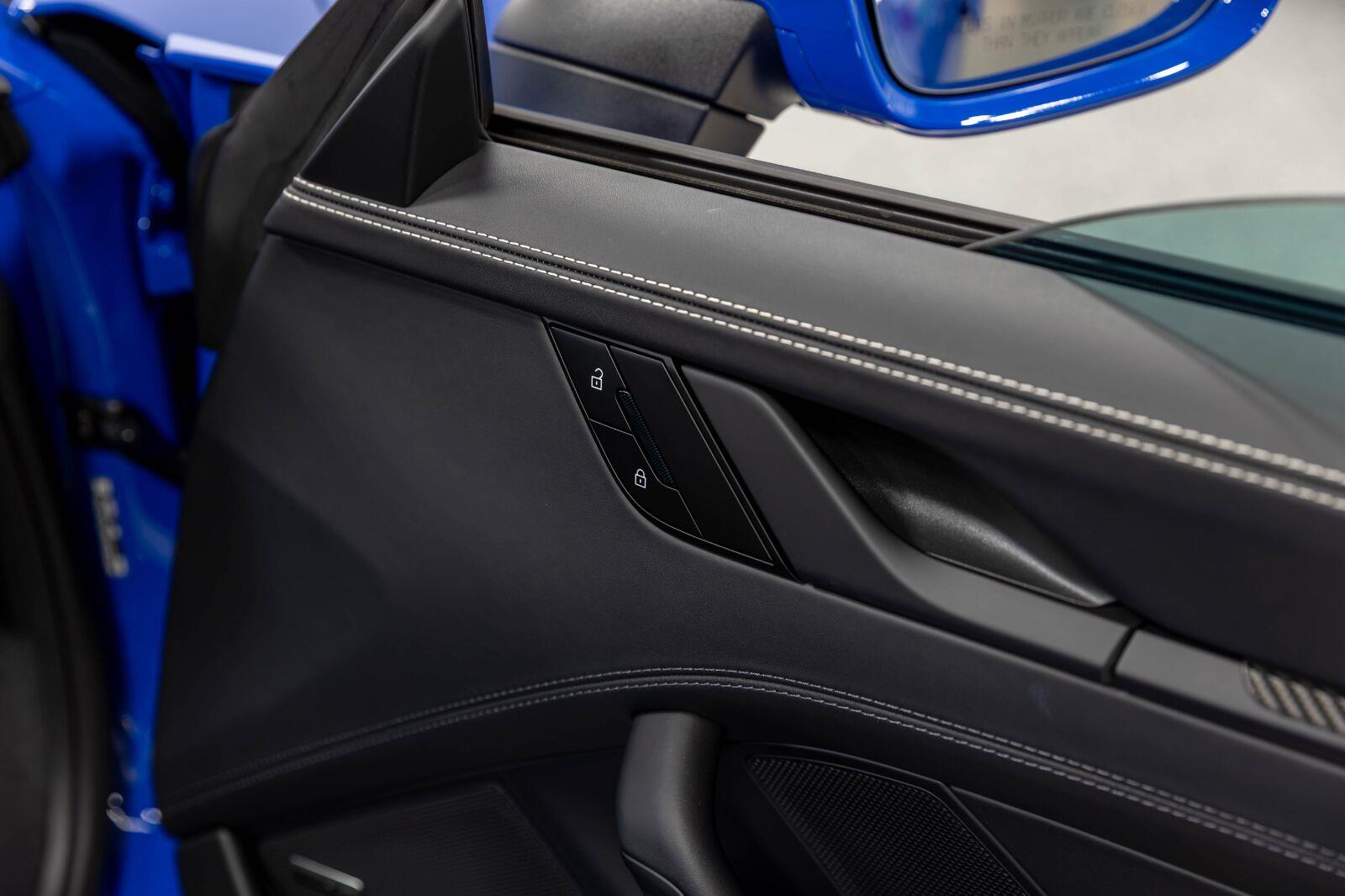 2026 Porsche 911 GTS - Photo 103