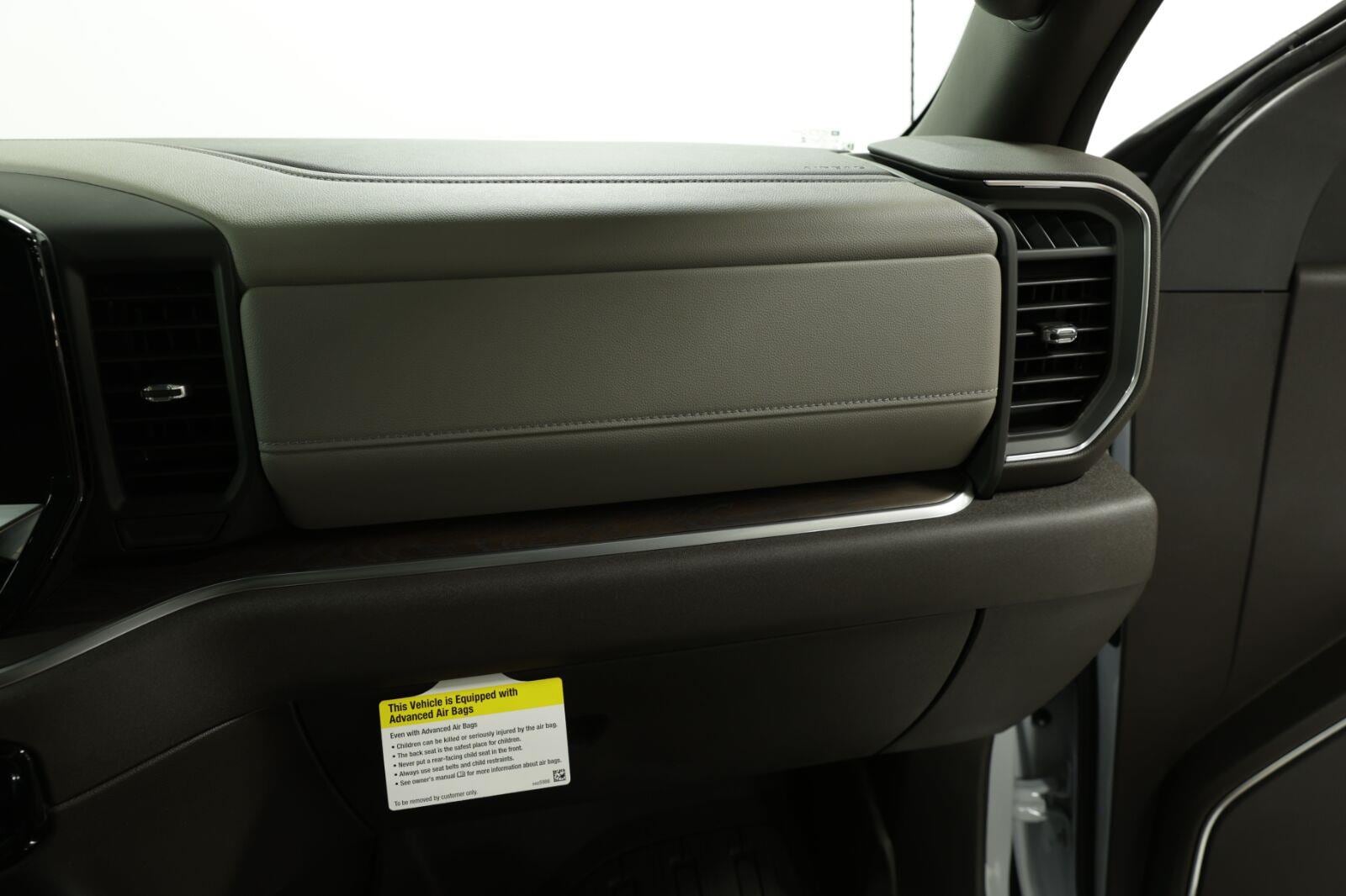 2026 GMC Sierra 1500 SLT - Photo 20