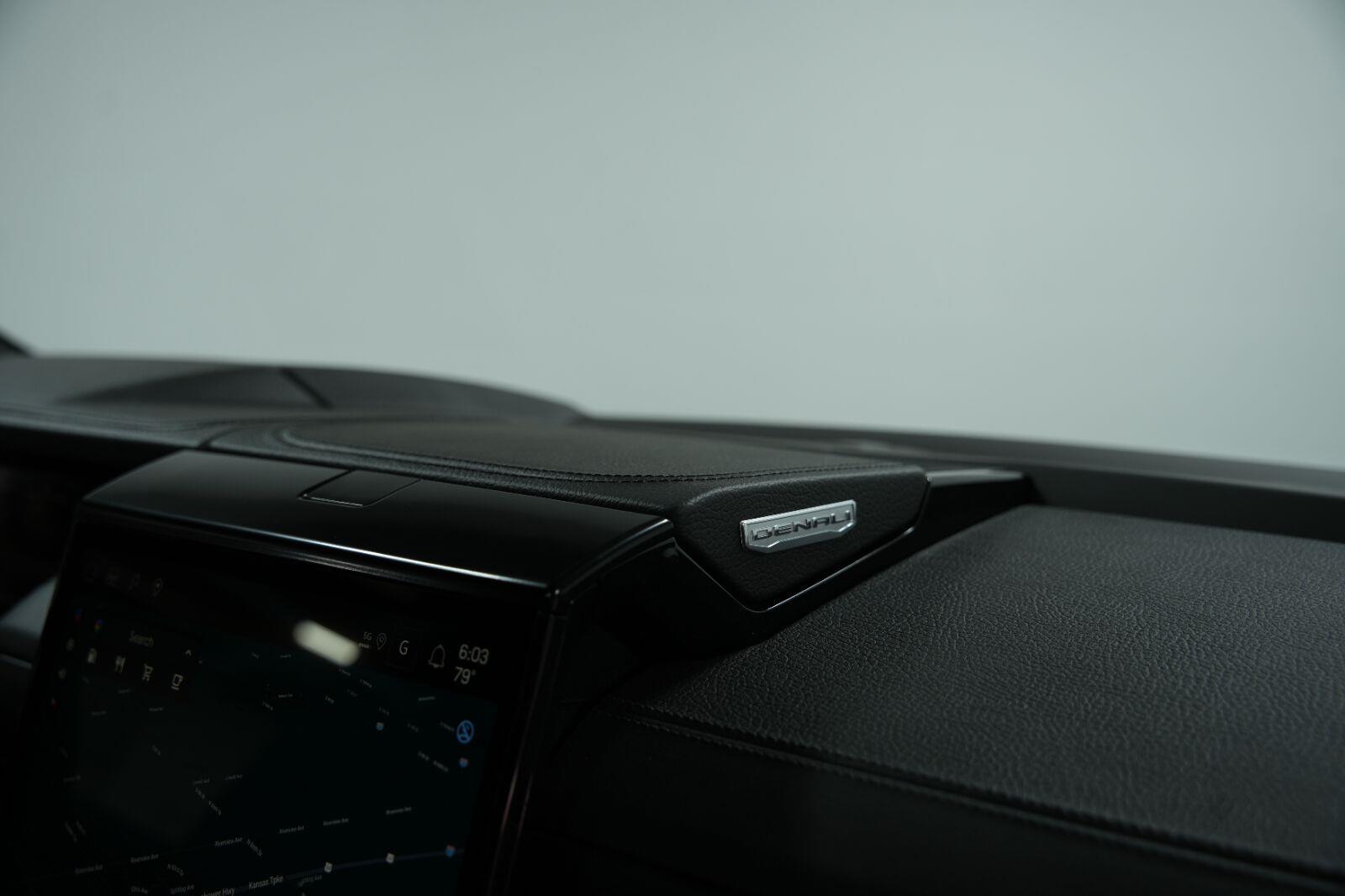 2026 GMC Yukon XL Denali - Photo 32