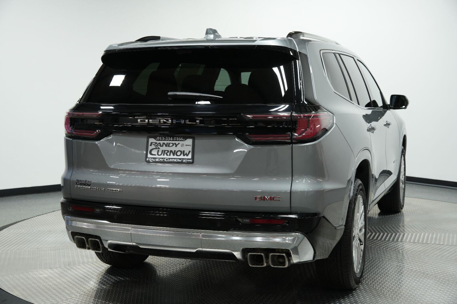 2026 GMC Acadia Denali - Photo 7