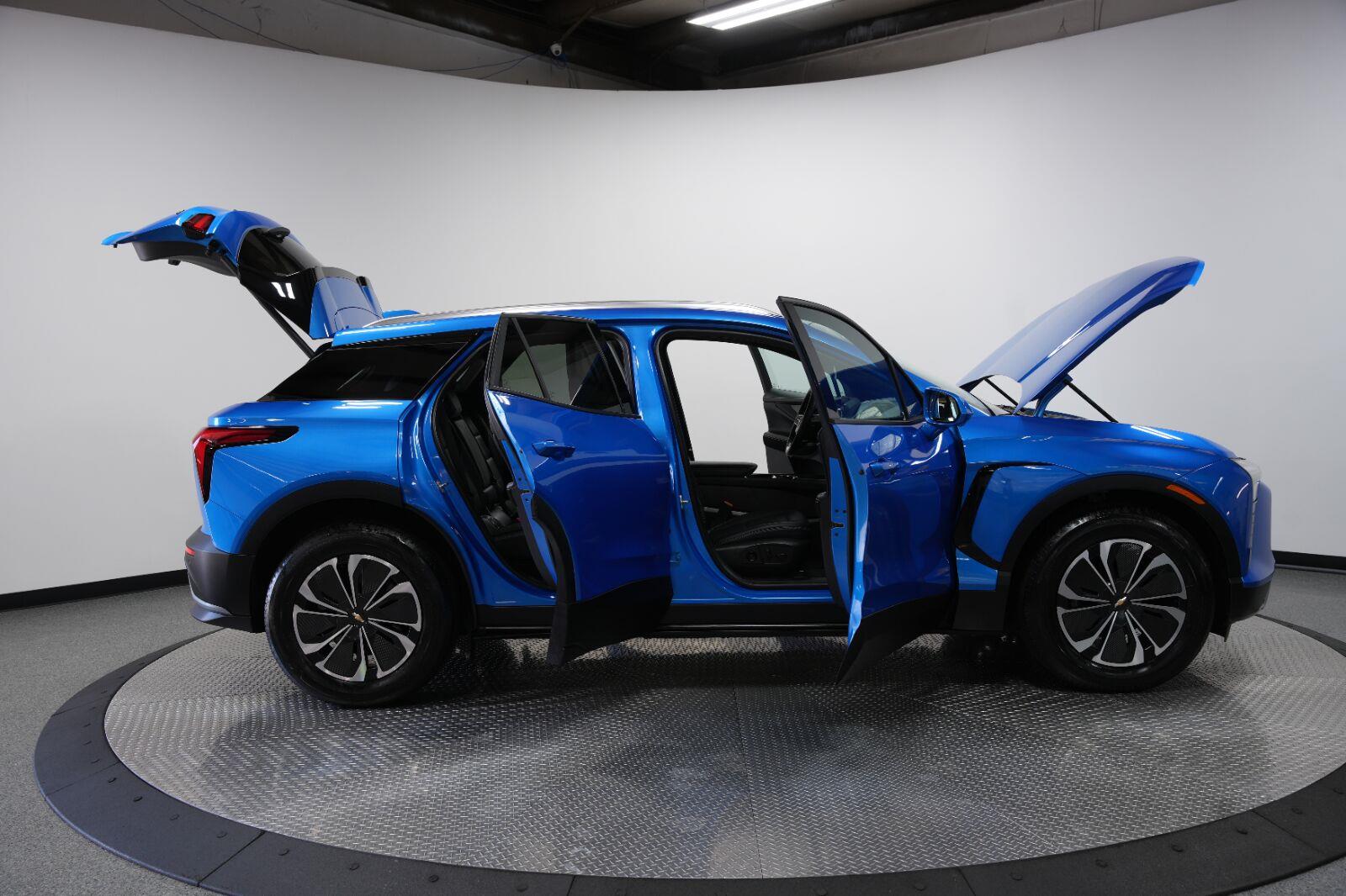 2024 Chevrolet Blazer EV LT - Photo 12