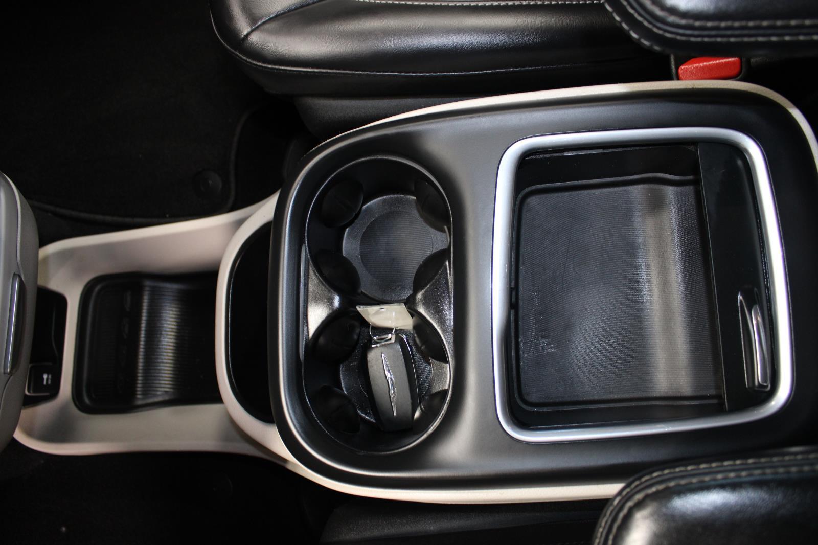 2023 Chrysler Pacifica Touring L - Photo 29