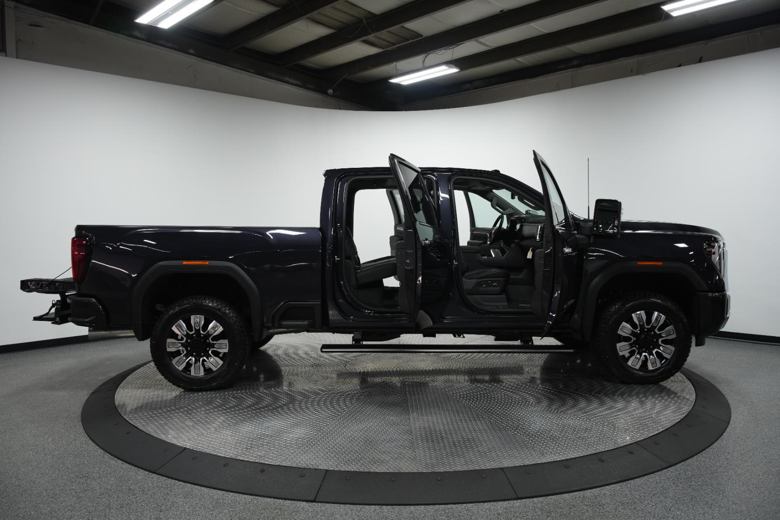 2026 GMC Sierra 2500HD Denali - Photo 25