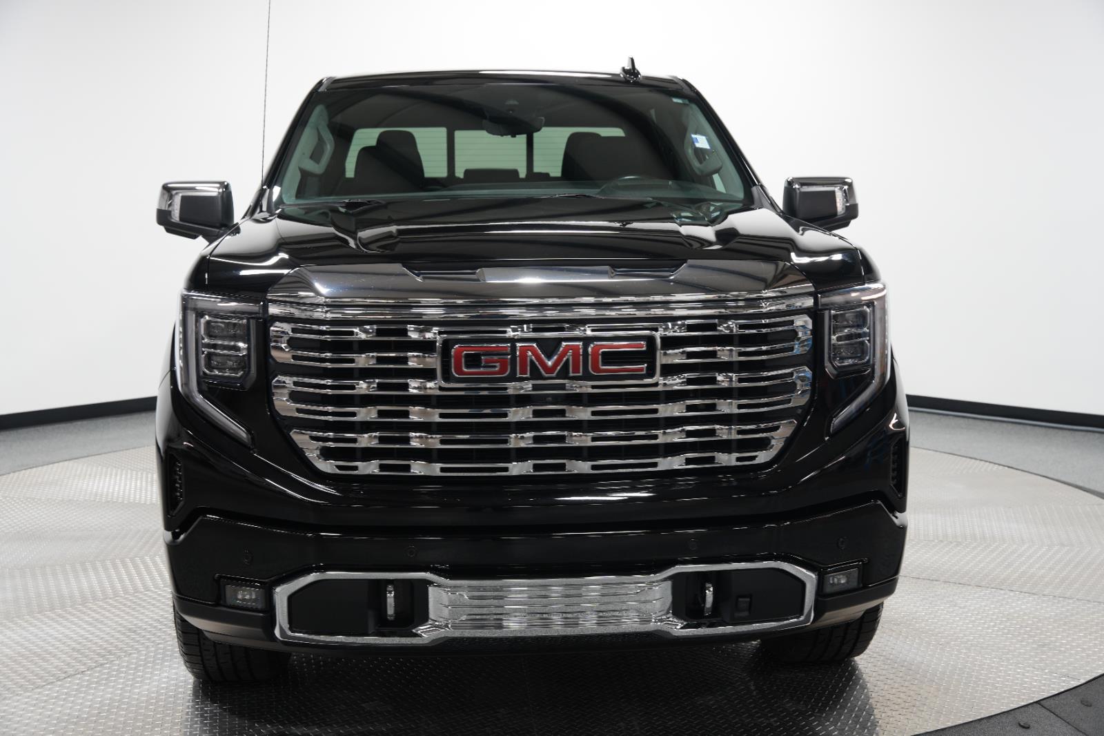 Used 2023 GMC Sierra 1500 Denali Denali with VIN 1GTUUGEL8PZ264123 for sale in Kansas City