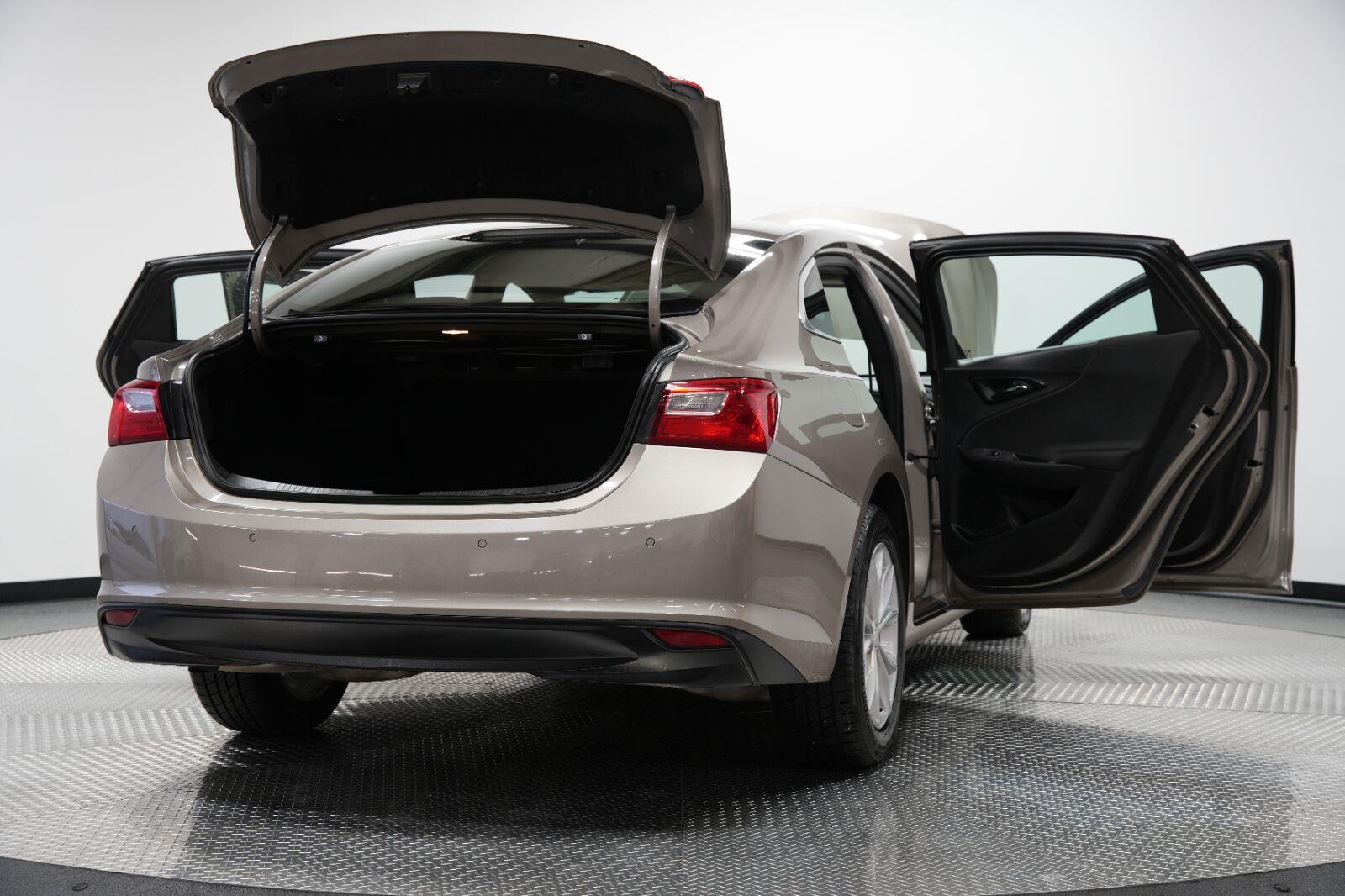 2025 Chevrolet Malibu 1LT - Photo 13