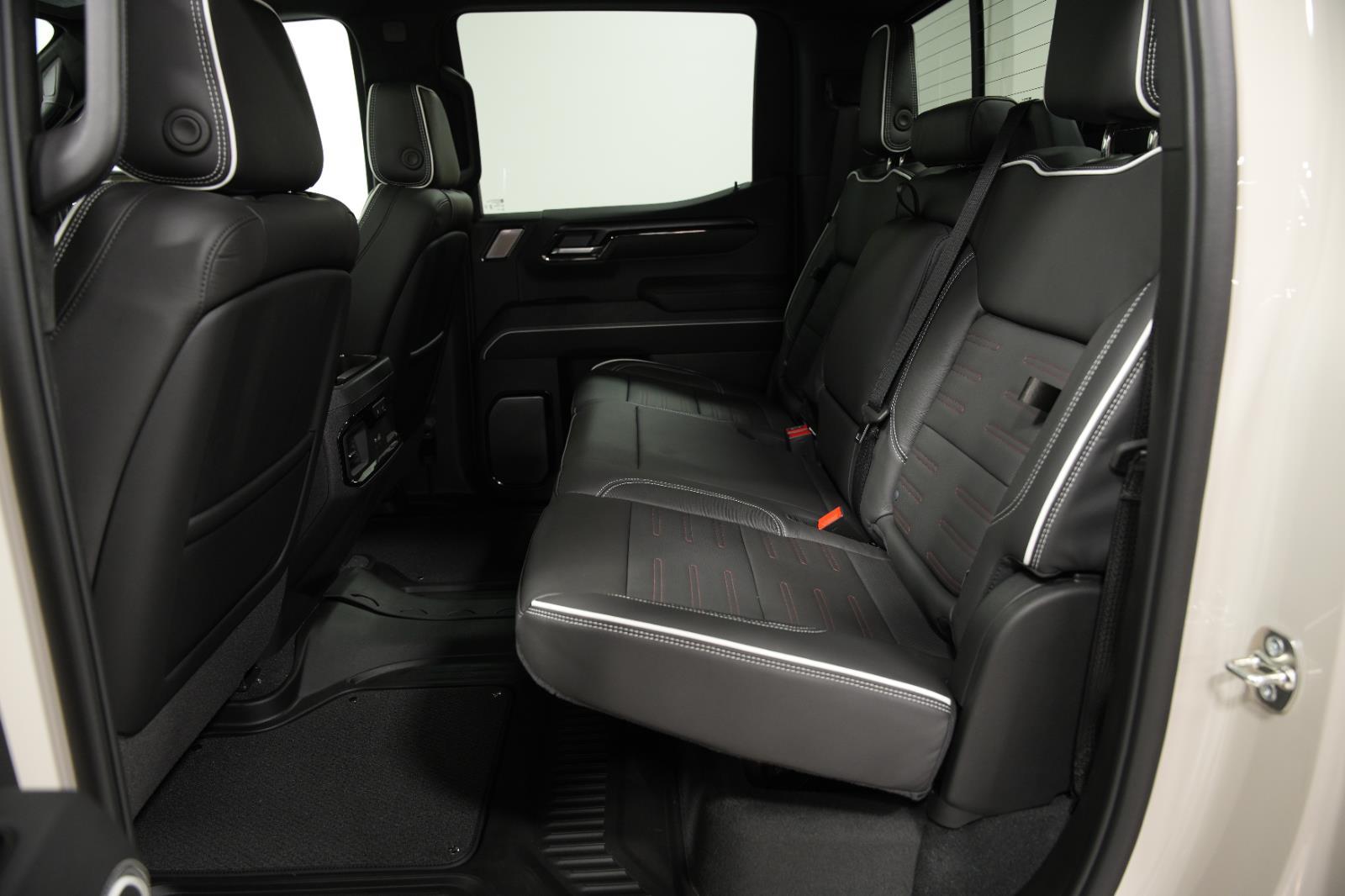 2026 GMC Sierra 1500 AT4X - Photo 21