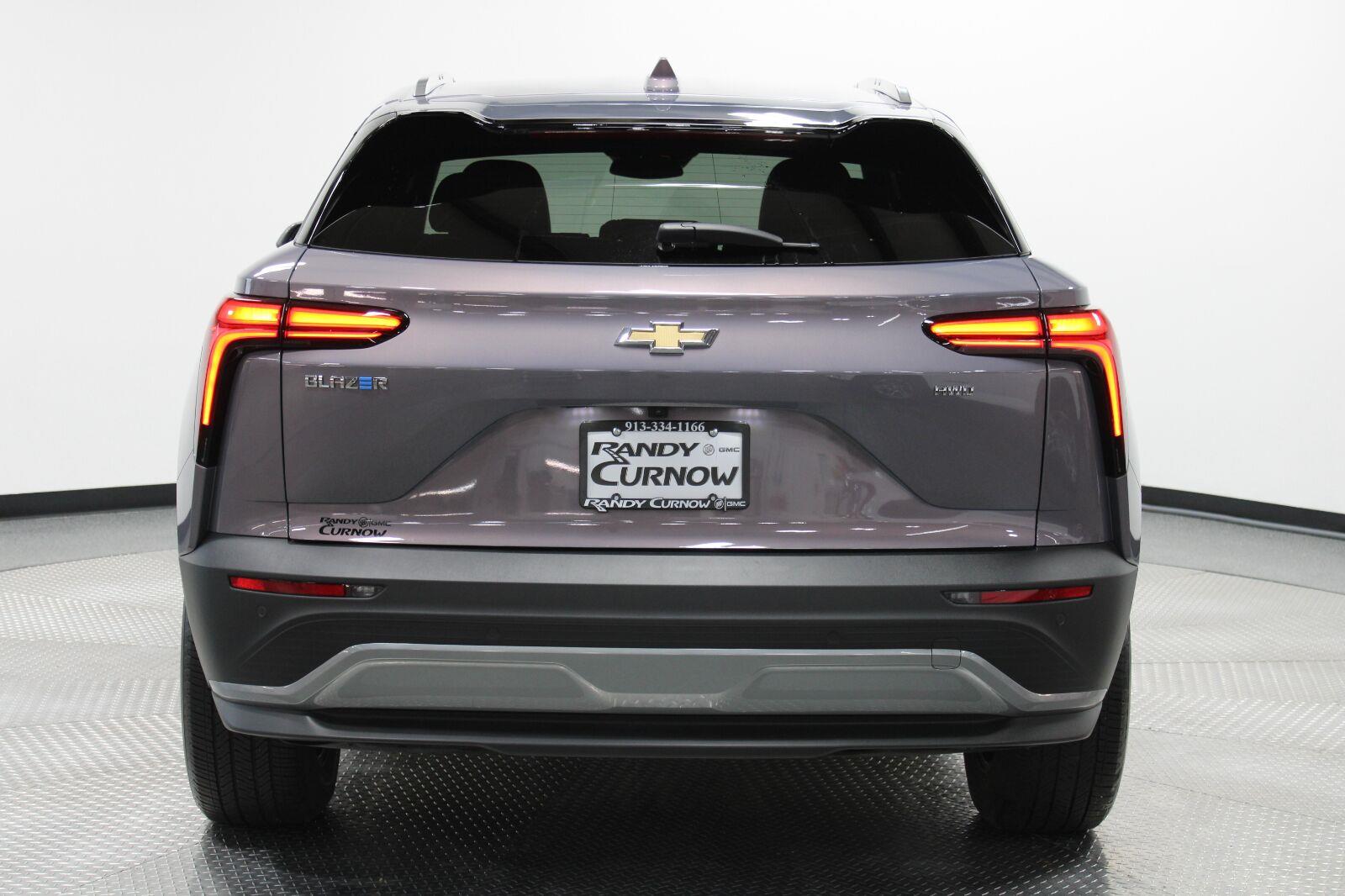 2024 Chevrolet Blazer EV LT - Photo 10