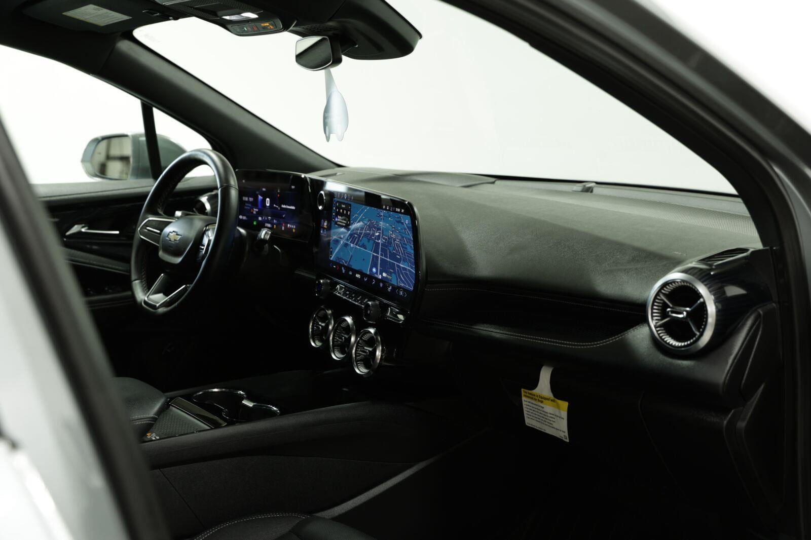 2024 Chevrolet Blazer EV LT - Photo 21