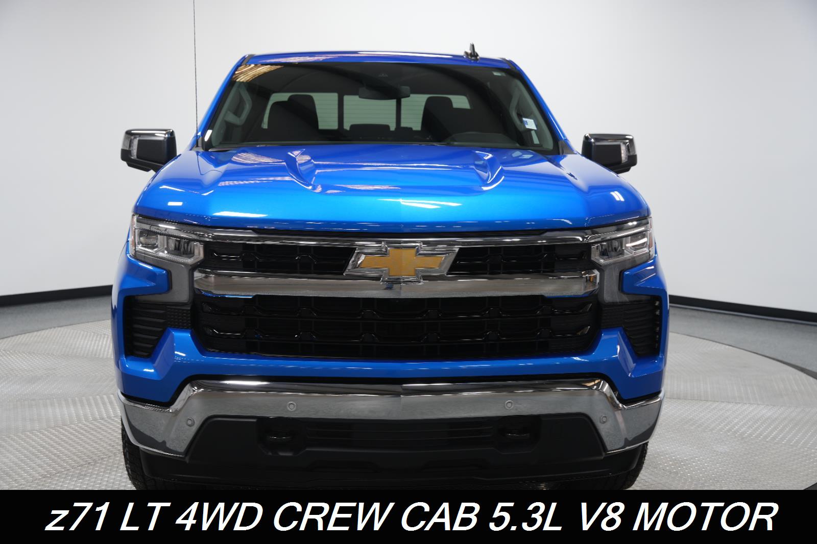 Used 2025 Chevrolet Silverado 1500 LT with VIN 1GCUKDED1SZ286082 for sale in Kansas City