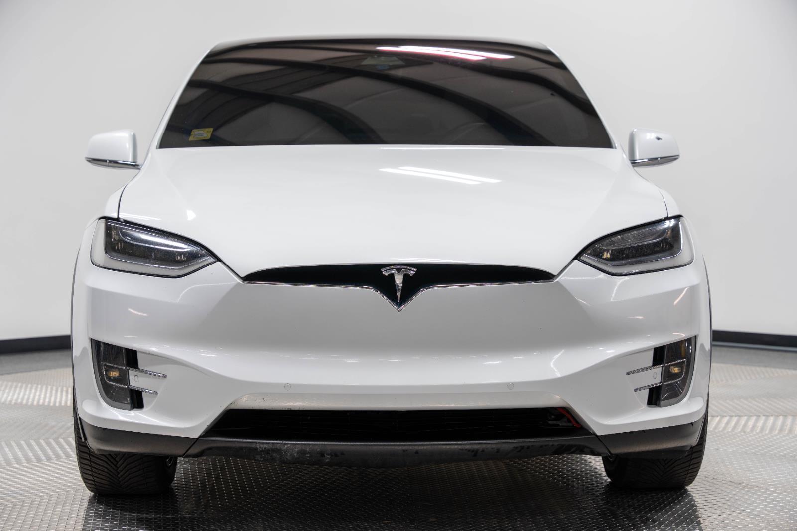 2018 Tesla Model X 75D photo 3