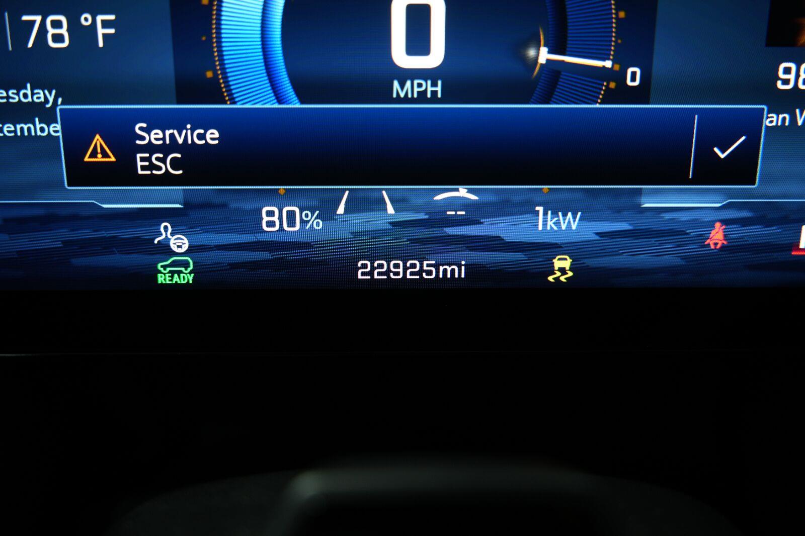 2024 Chevrolet Equinox EV Launch Edition - Photo 39