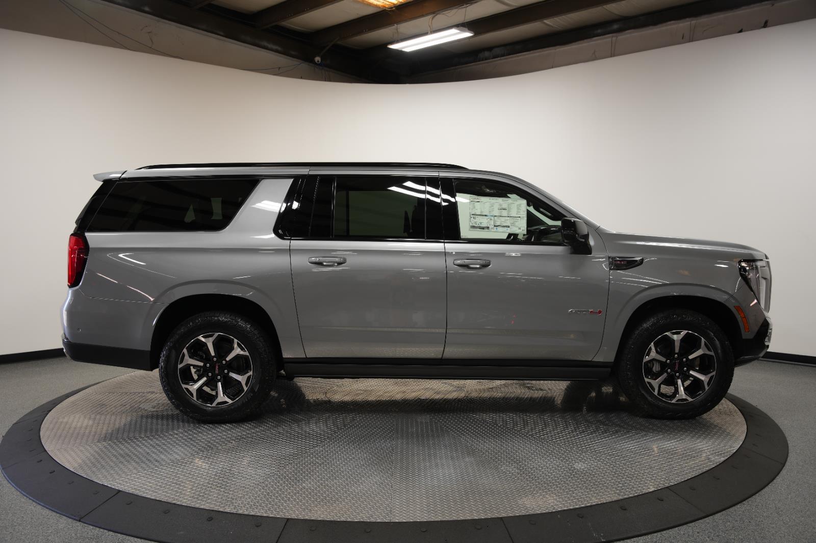 2026 GMC Yukon XL AT4 - Photo 11