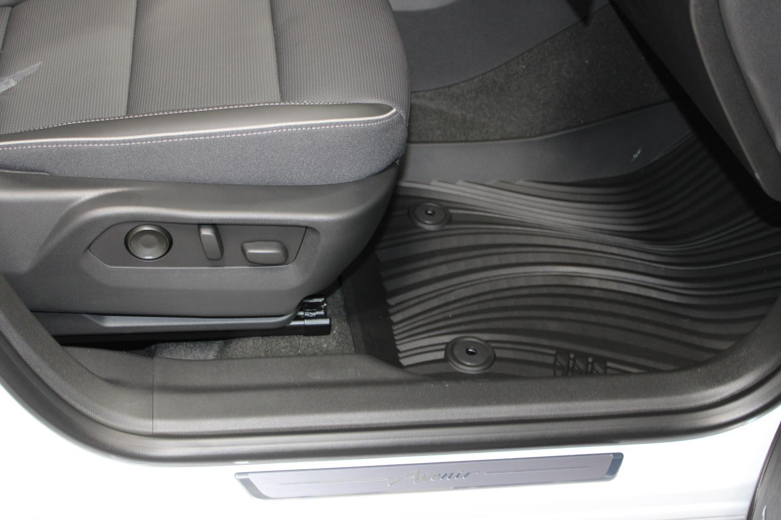 2026 Buick Envision Avenir - Photo 18