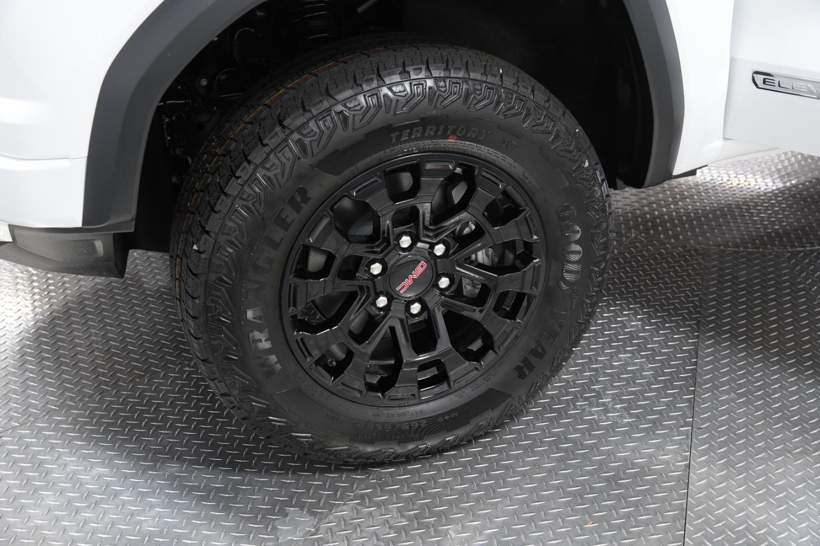 2026 GMC Canyon Elevation - Photo 10