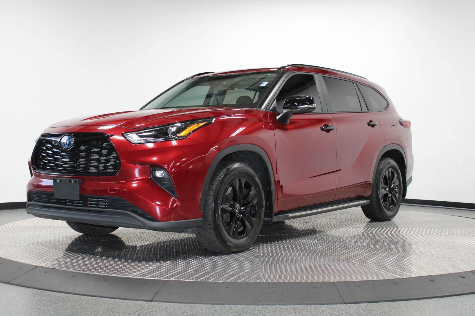2024 Toyota Highlander Hybrid XLE photo 4