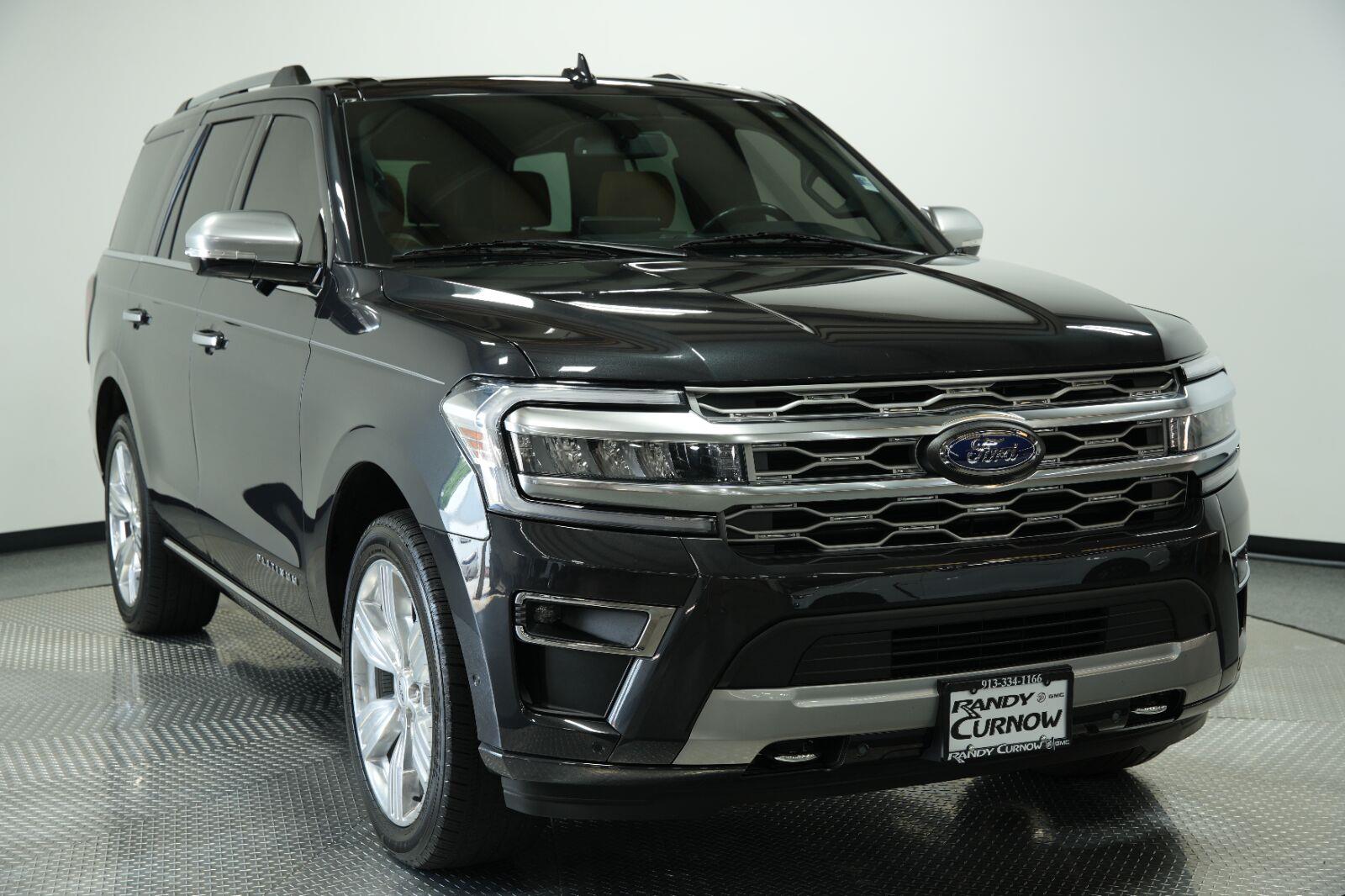 Used 2024 Ford Expedition Platinum with VIN 1FMJU1M88REA41471 for sale in Kansas City