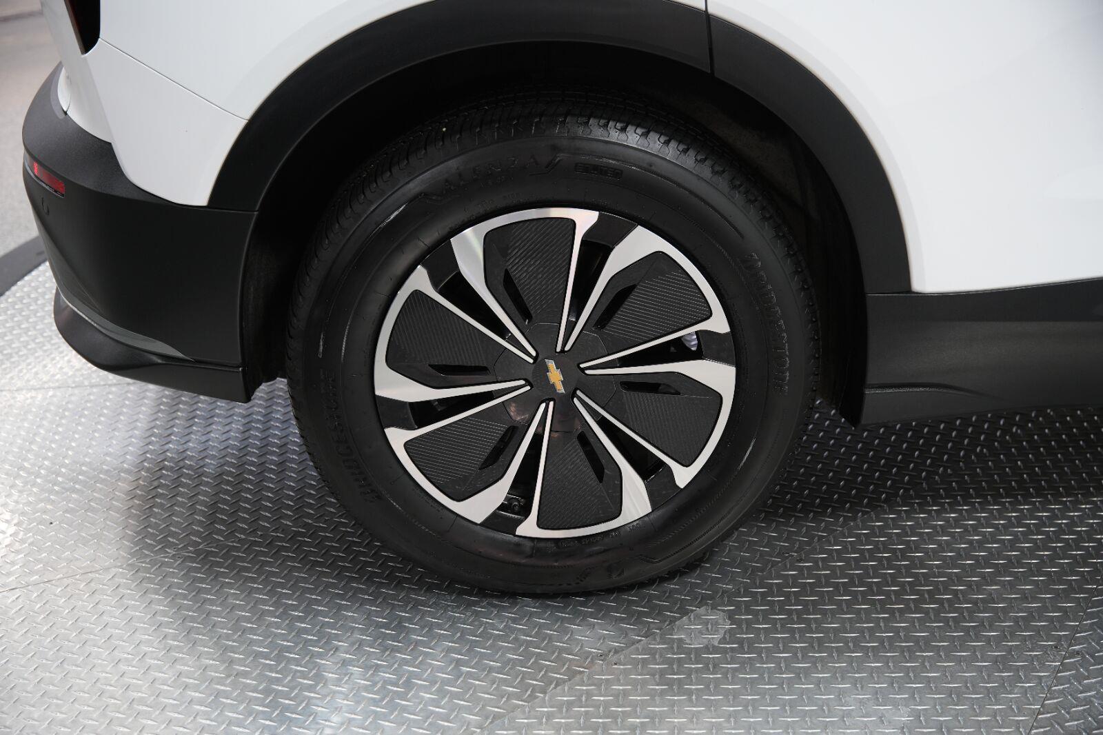 2024 Chevrolet Blazer EV LT - Photo 29