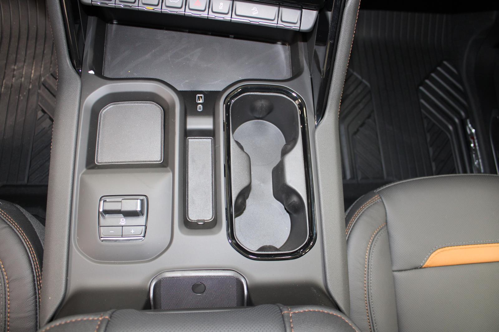 2026 GMC Sierra 2500HD AT4 - Photo 35