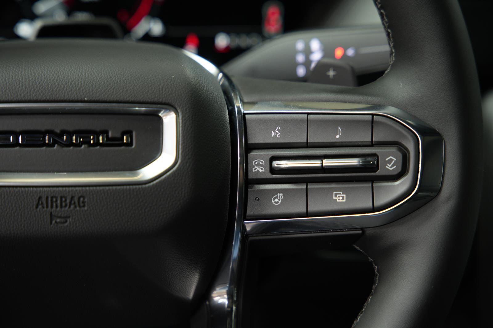 2026 GMC Yukon Denali - Photo 44