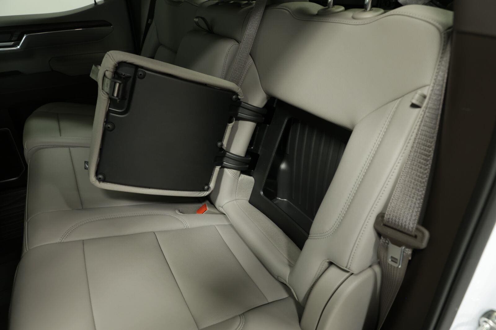 2026 GMC Sierra 1500 SLT - Photo 28