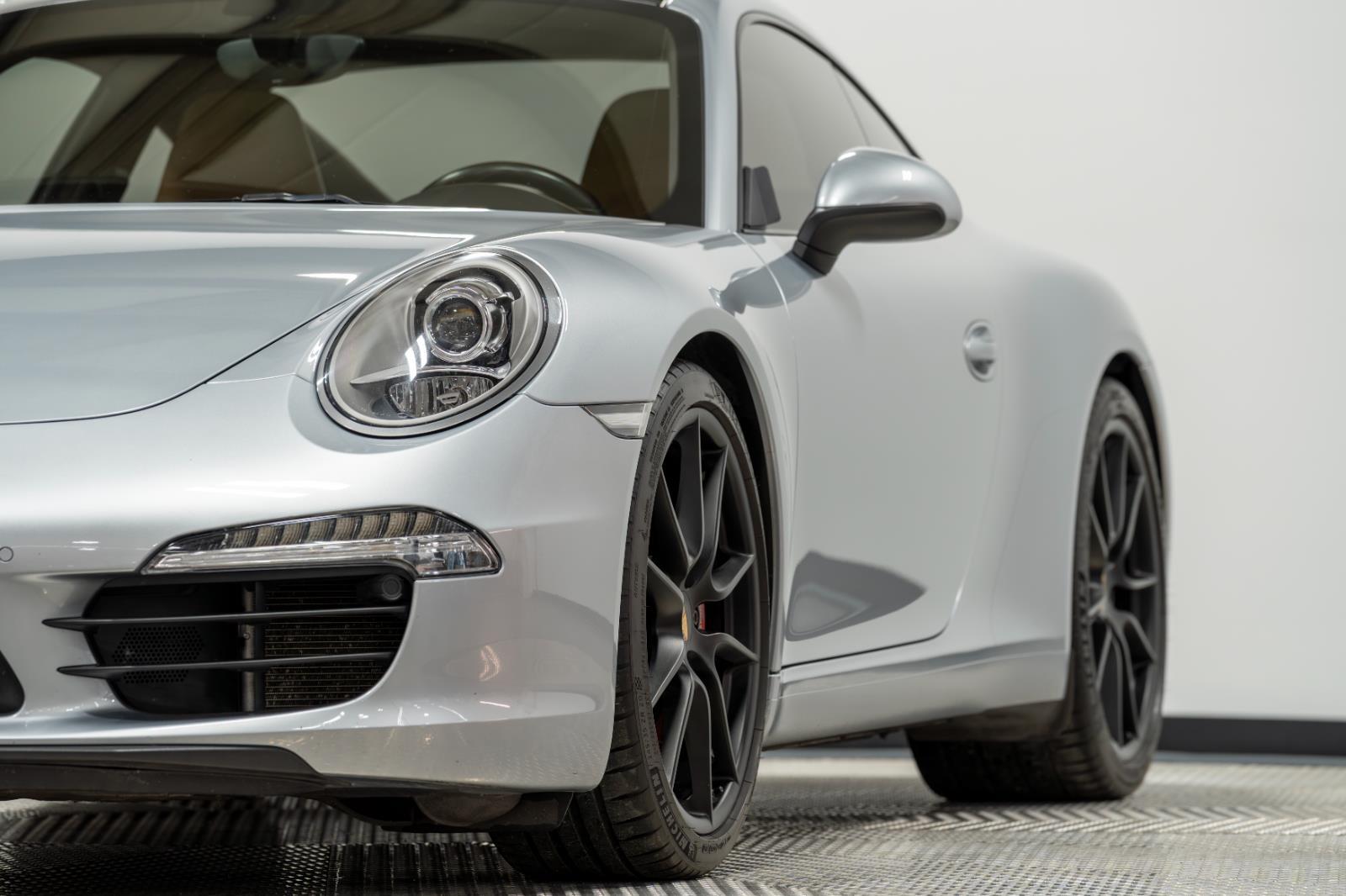 2014 Porsche 911 S photo 4