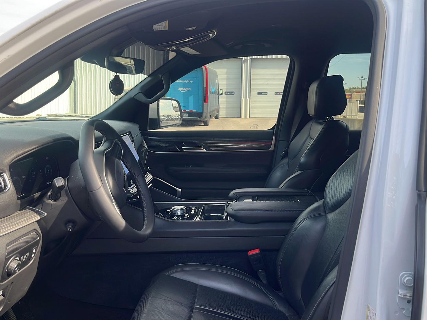 2022 Jeep Wagoneer Series II - Photo 10