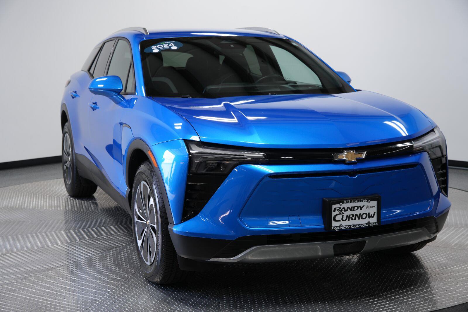 Used 2024 Chevrolet Blazer EV LT with VIN 3GNKDBRJ2RS251068 for sale in Kansas City