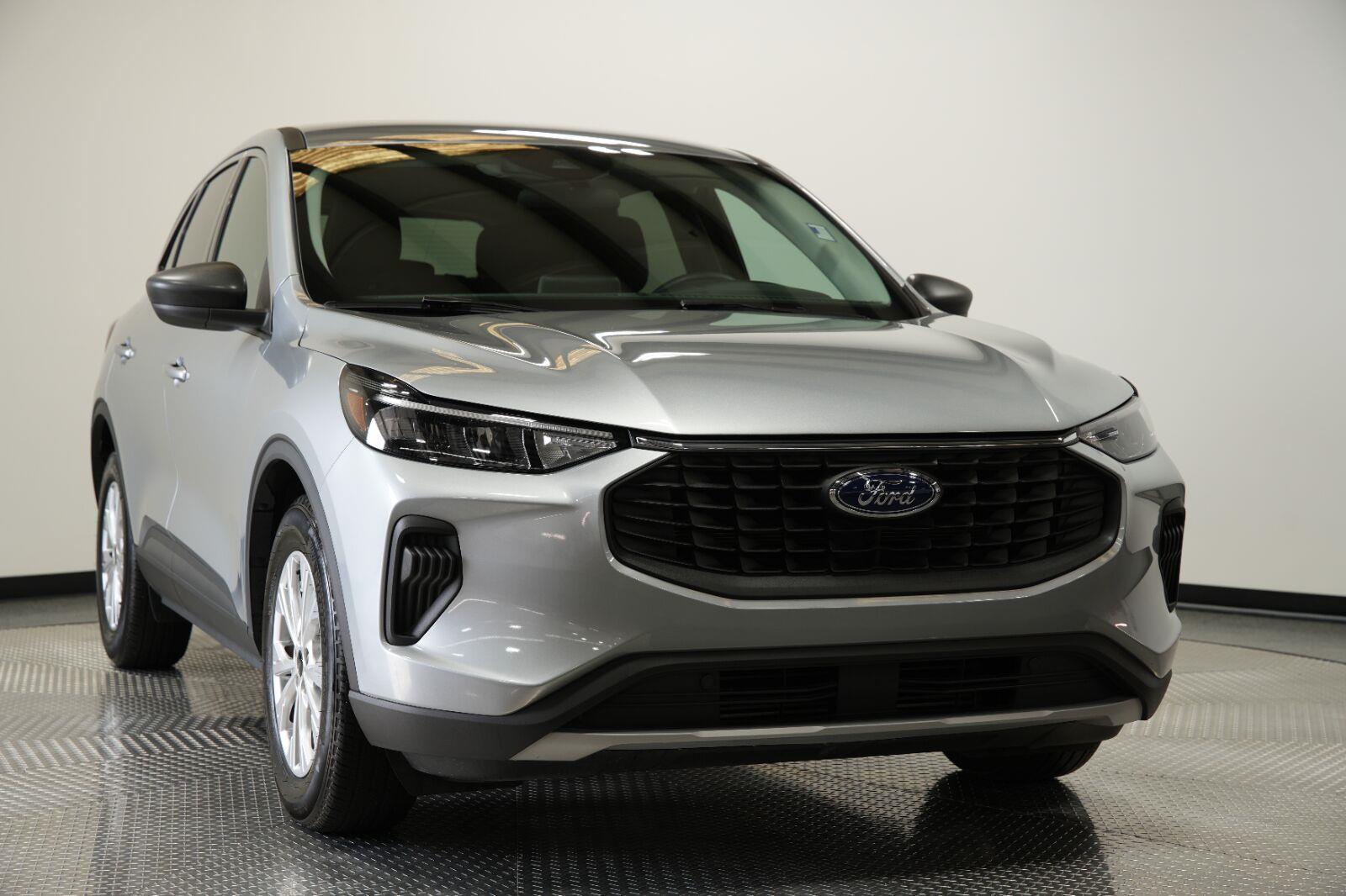 Used 2023 Ford Escape Active with VIN 1FMCU0GN2PUA88616 for sale in Kansas City