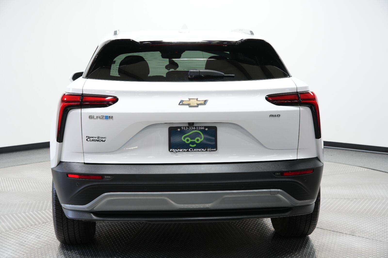 2024 Chevrolet Blazer EV LT - Photo 8