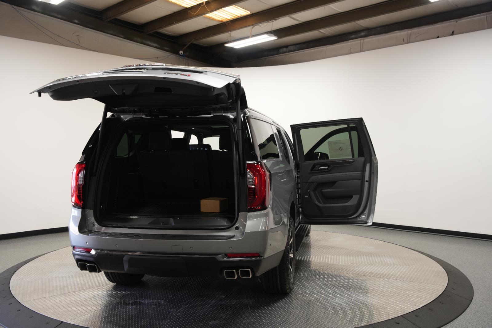 2026 GMC Yukon XL AT4 - Photo 14