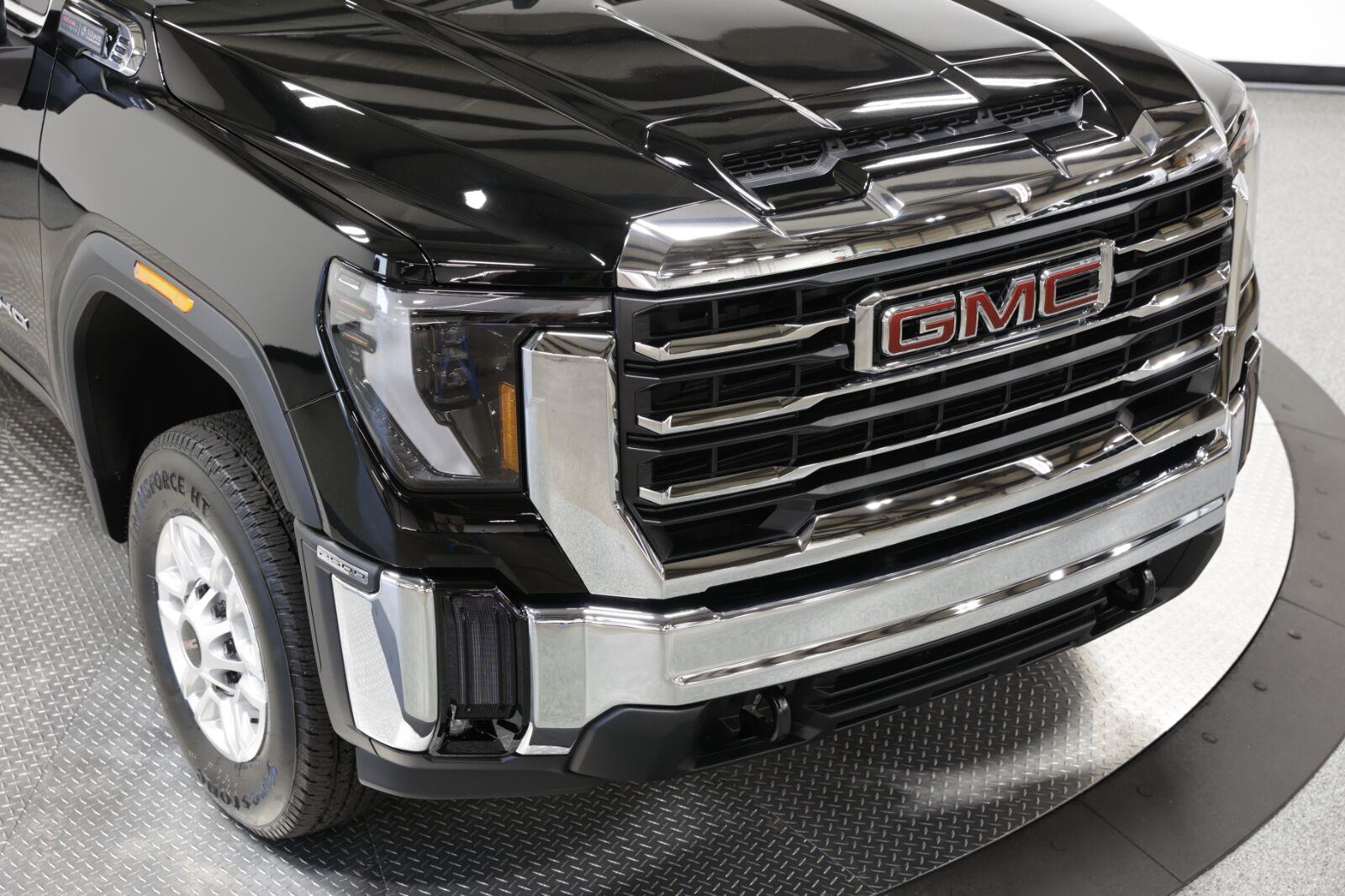 2026 GMC Sierra 2500HD SLE - Photo 44