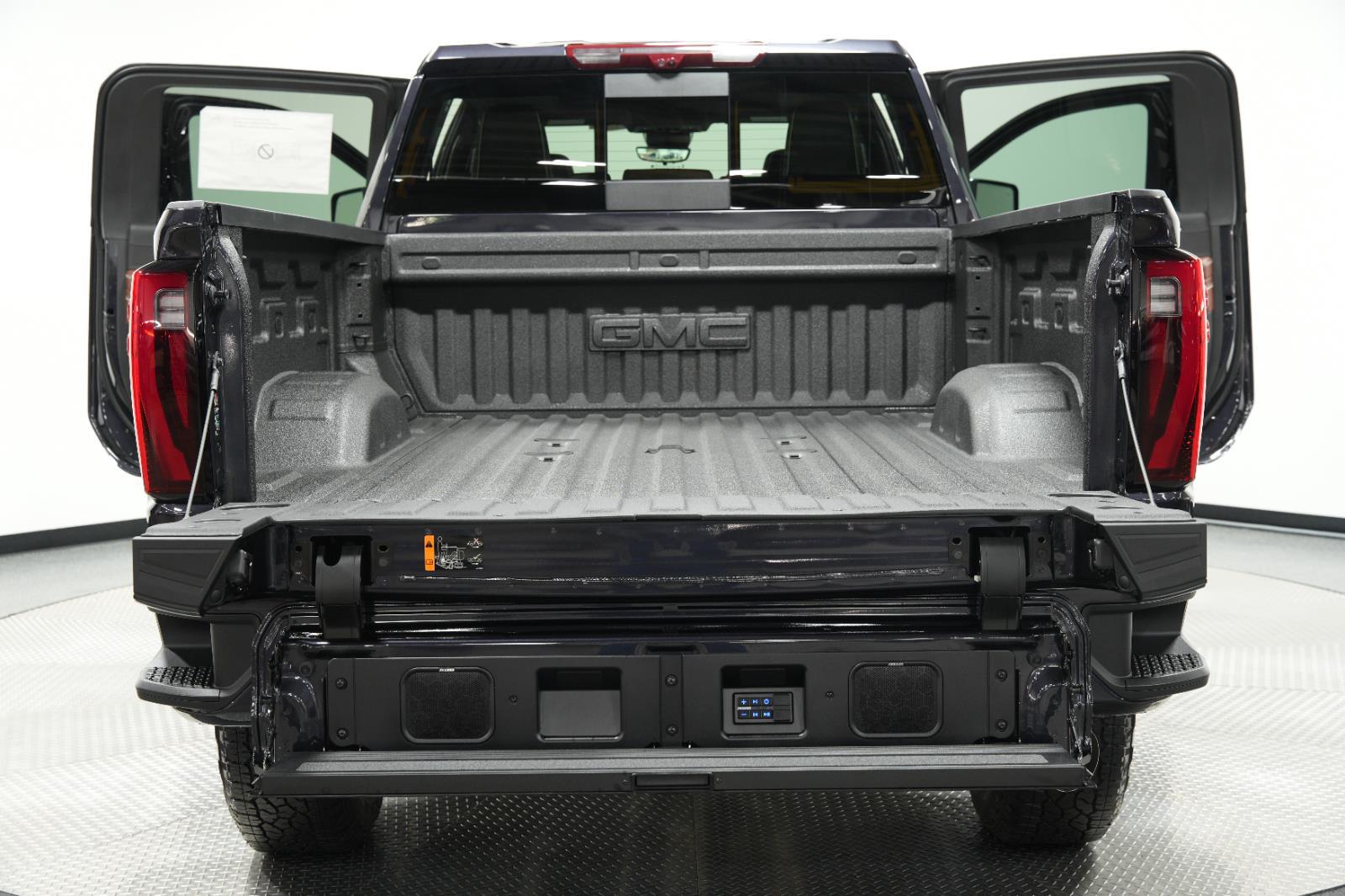 2026 GMC Sierra 2500HD Denali Ultimate - Photo 15